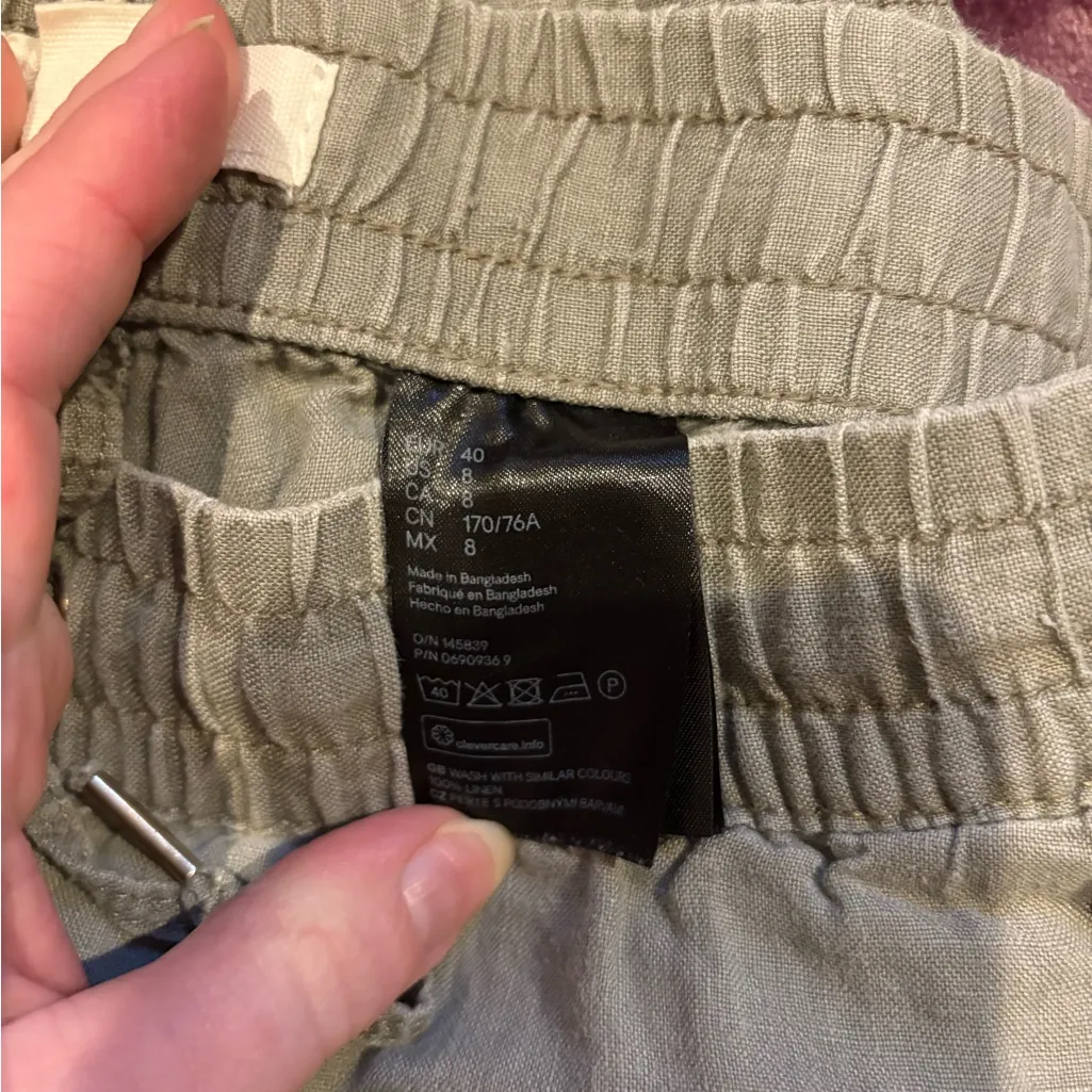 H&M Sage Green Ankle Cropped Pants - Image 3