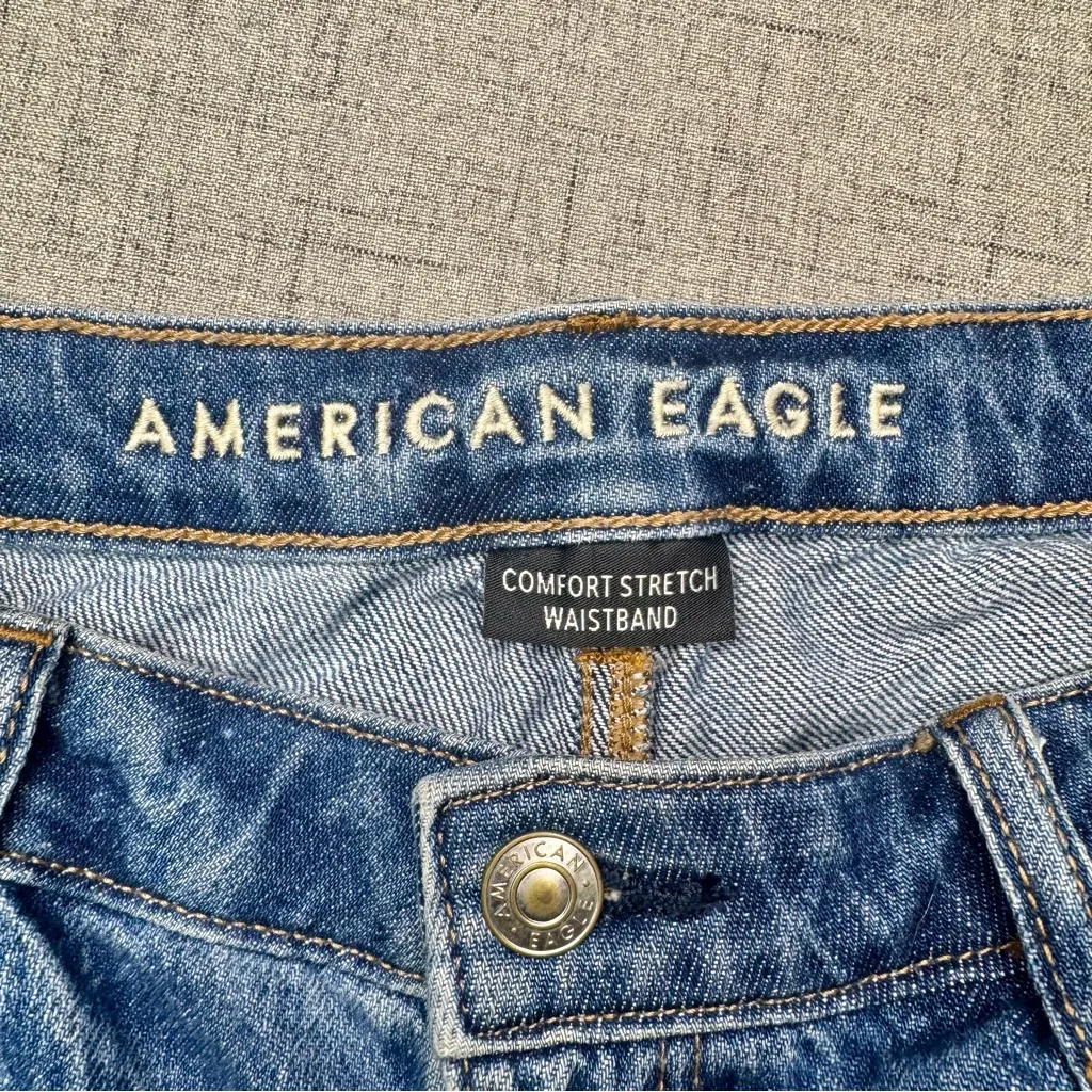 American Eagle Mom Jean Shorts Distressed Ripped Denim Size 14 - Image 6