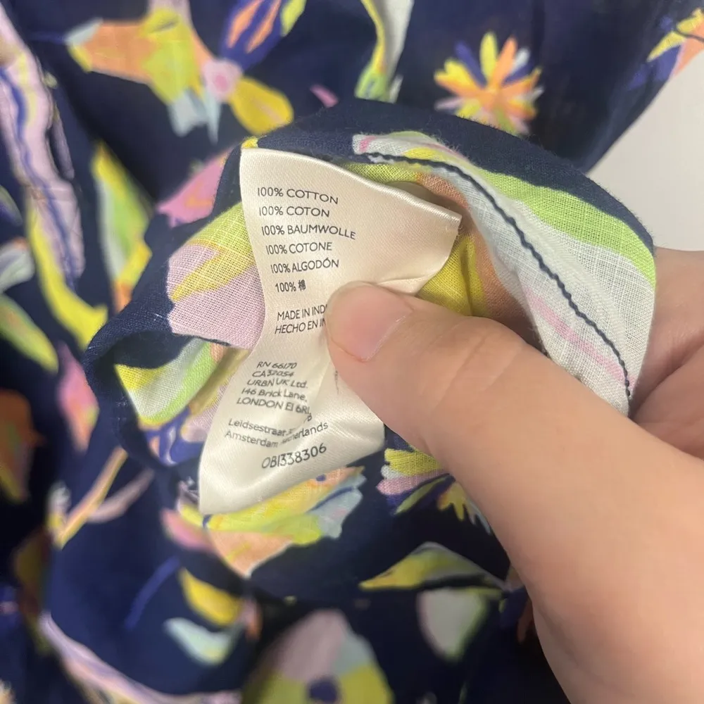 Anthropologie Luke John Matthew Arnold Blossom Surf Buttondown size XS - Image 8