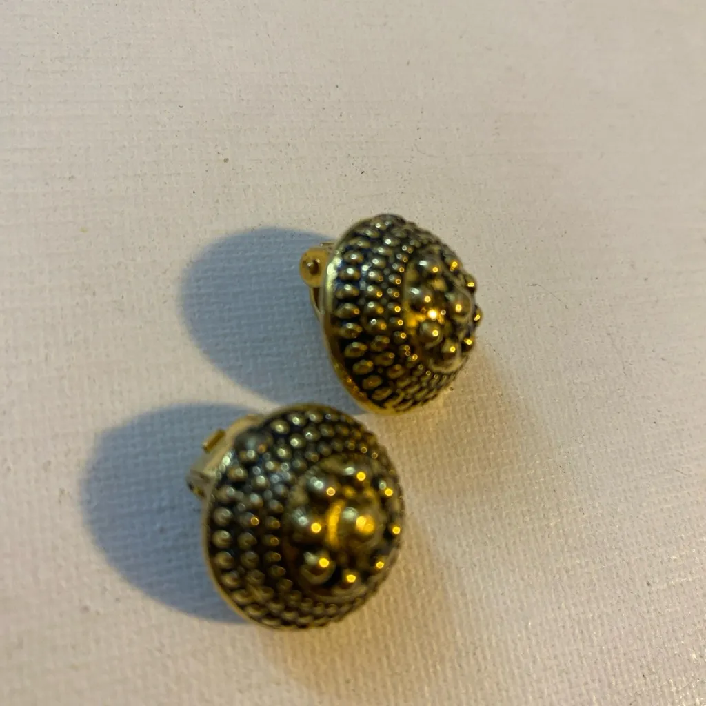 Moschino Vintage Gold-Tone Clip-On Earrings - Image 2