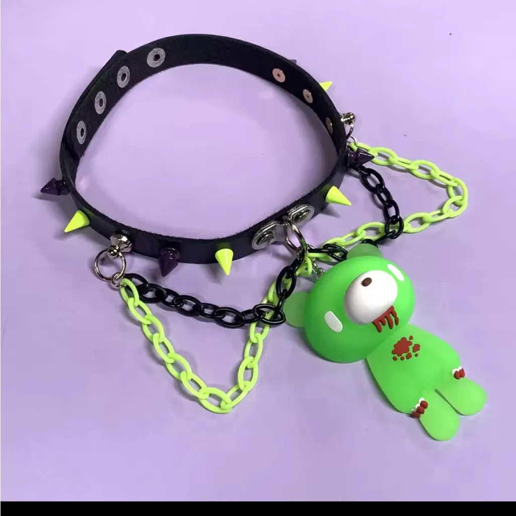 Green Bear Pendant Necklace - Image 4