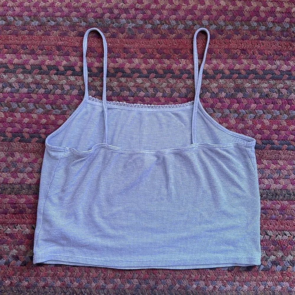 7 DAY WEEKEND TAUPE STRETCH CROP CAMI Size M - Image 5