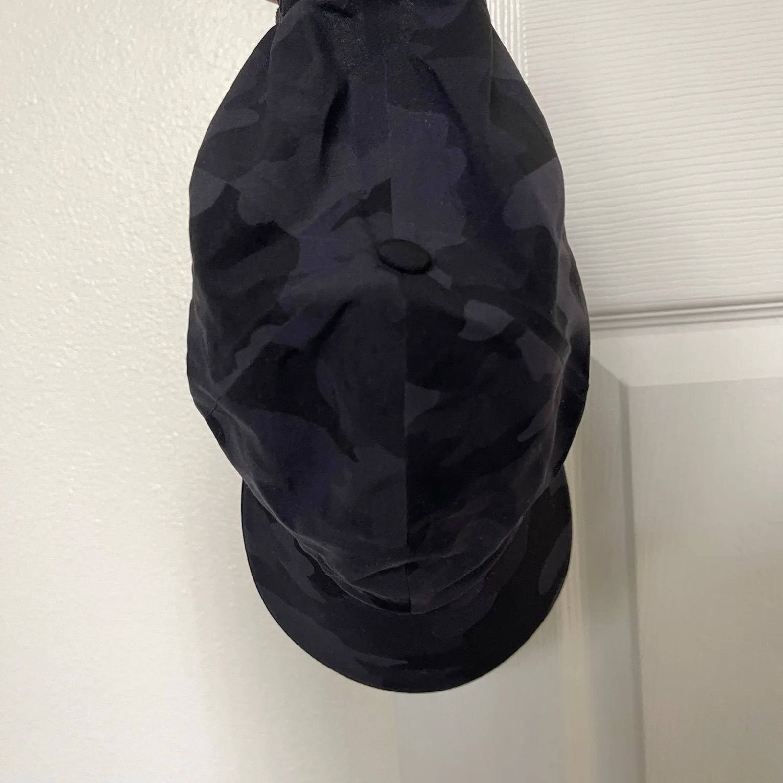 Lululemon  Camo Fast and Free Hat (Gray Black) - Image 5