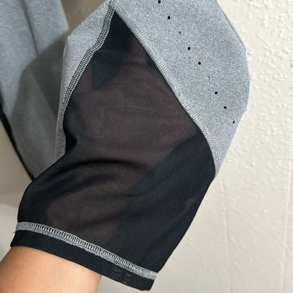 All in motion capri leggings - Image 4