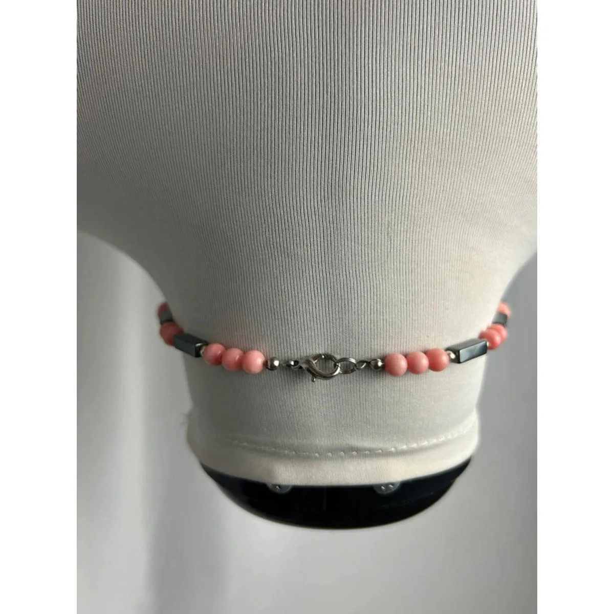 vintage hematite bib pink gold and white beaded regal necklace Gray - Image 4