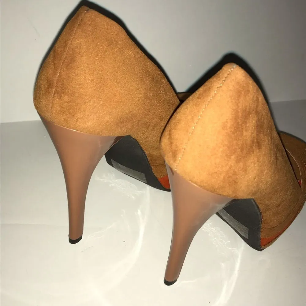 Boho Chic faux suede tan /orange heel  6.5 EUC - Image 6