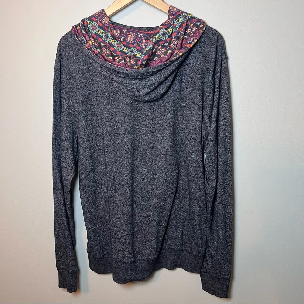 On The Byas Pullover Hoodie Women’s L Blue Aztec Southwestern Print Lightweight - Image 4