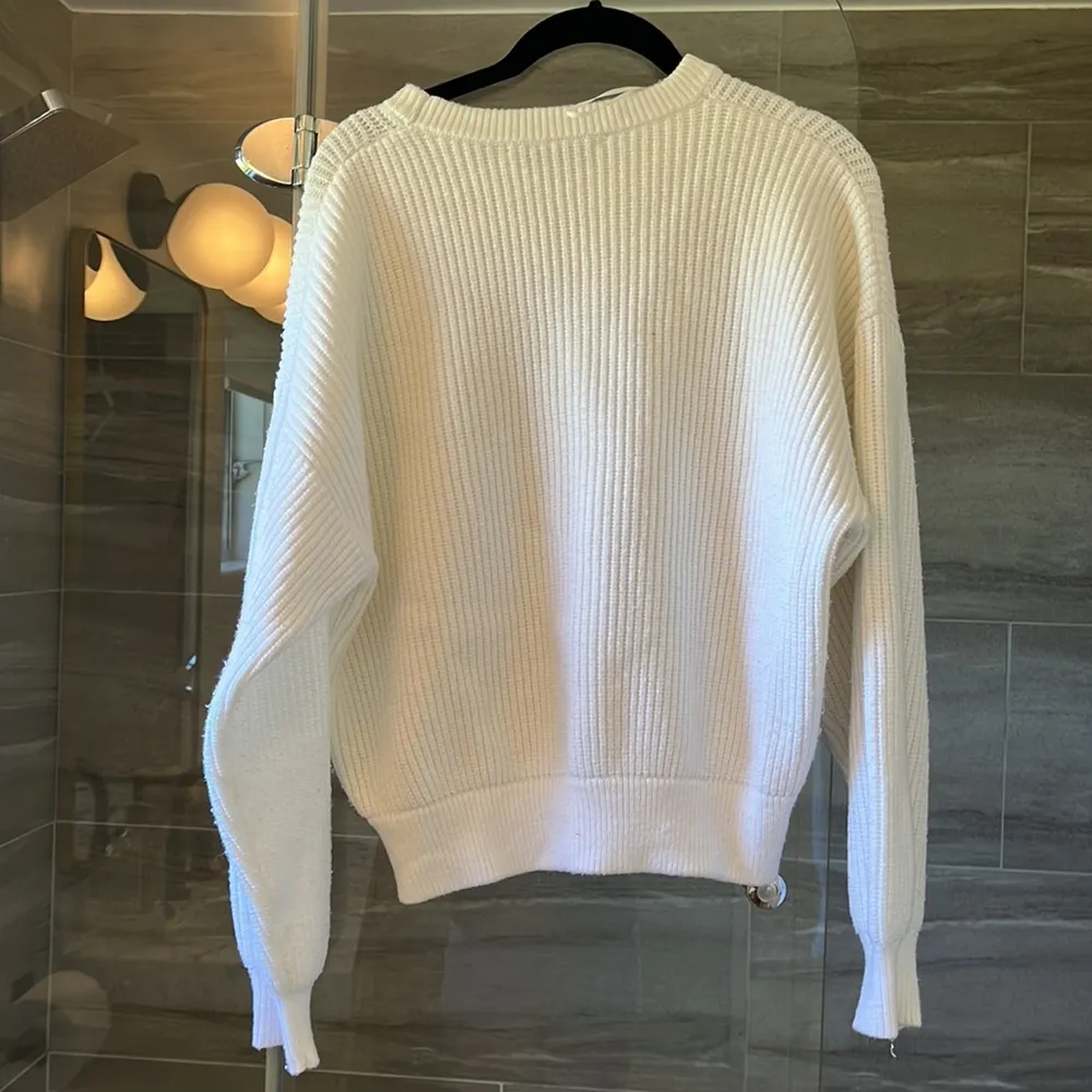 chunky knit white sweater - Image 3