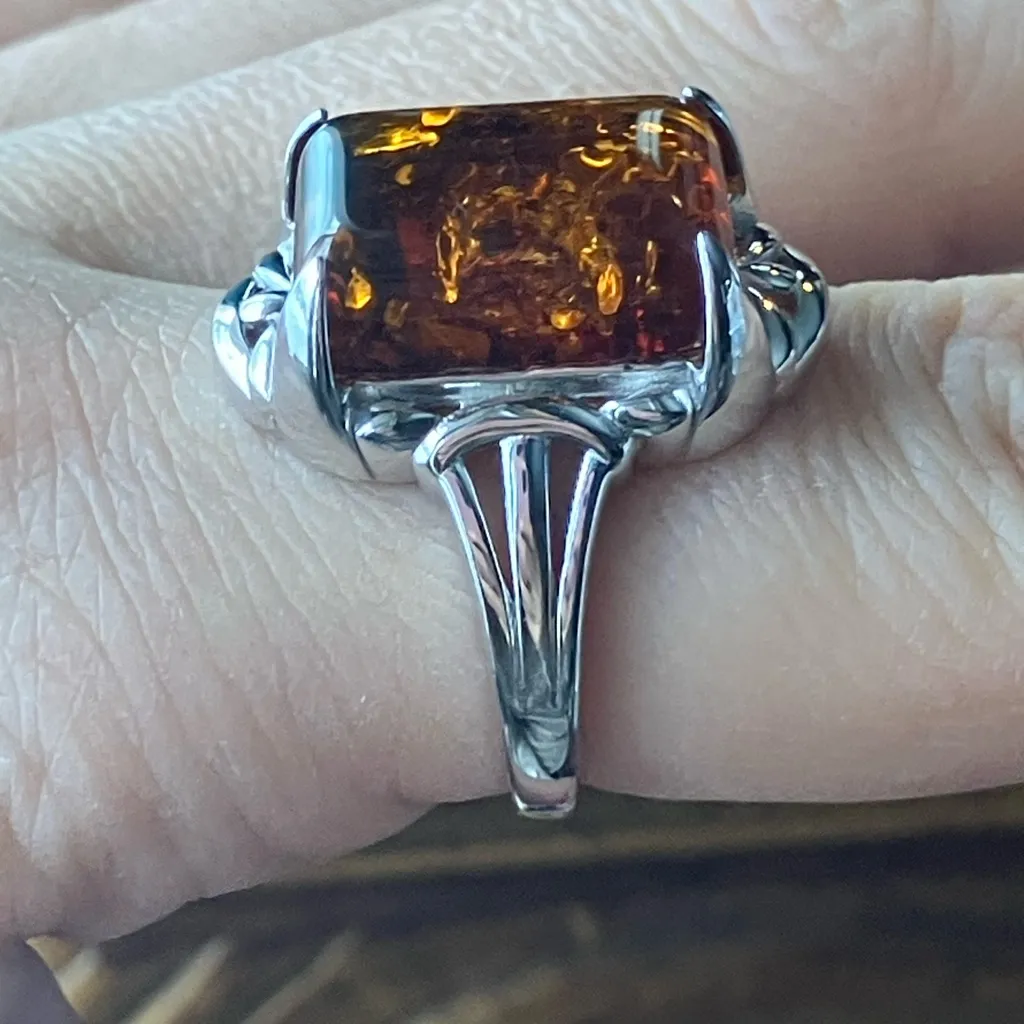 Natural Amber Sterling Silver Cocktail Ring Size 8 - Image 3
