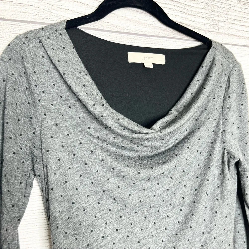 LOFT Gray & Black Polka Dot 3/4 Sleeve Cowl Neck Ruched Dress Size Small Petite - Image 2