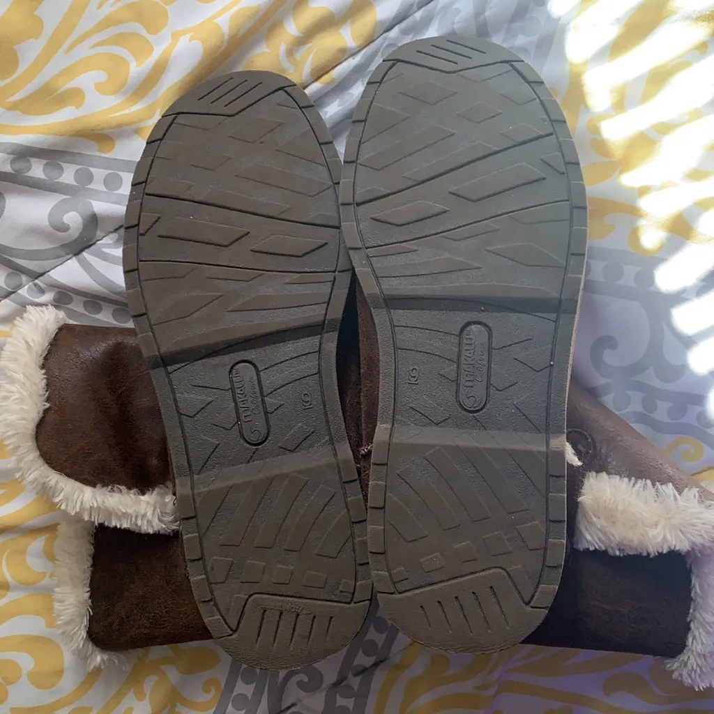 Size 9 Makalu boots Madi style - Image 4