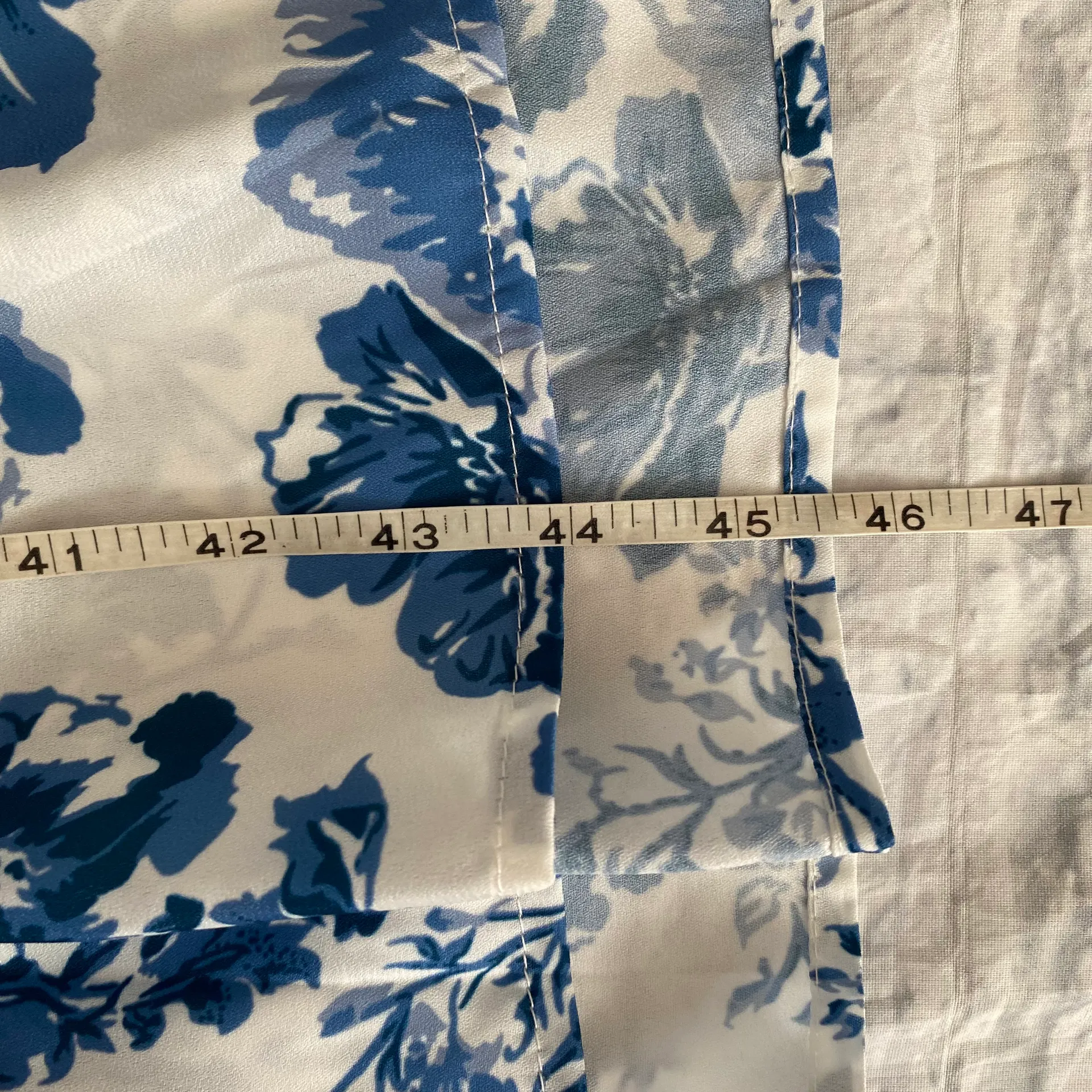 women XS floral print maxi dress w/tie spaghetti straps blue & white - Image 13