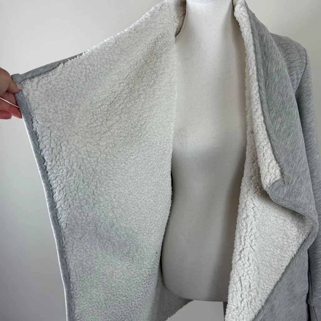 Abercrombie & Fitch Sherpa Lined Scarf Neckline Open Cozy Cardigan Grey Small - Image 6