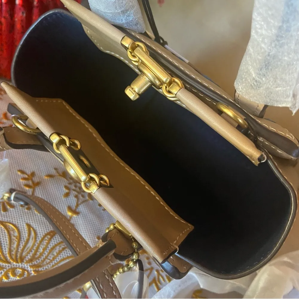 coach Troupe Tote 16 With Weaving - Image 5