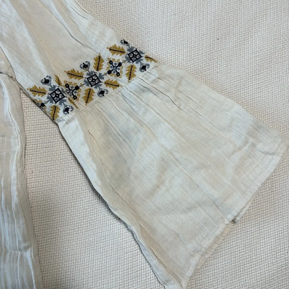 Lilla P Front Embroidered Gauze Top Boho Flowy V Neck Tassel Cream Flare Sleeve Purple - Image 4