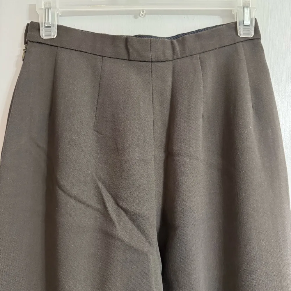 Giorgio Armani Le Collezioni Wool Trousers in Gray Size 4 - Image 9