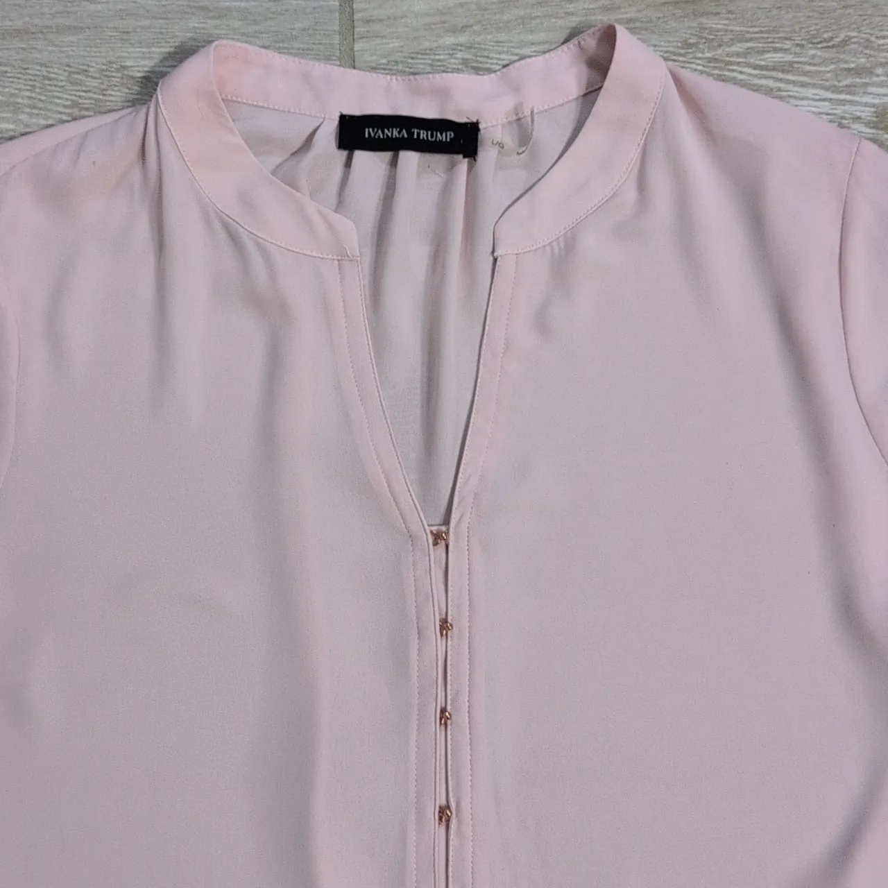 NWT Ivanka Trump V-Neck Blouse | Ivanka Trump Pink Henley Blouse - Image 7