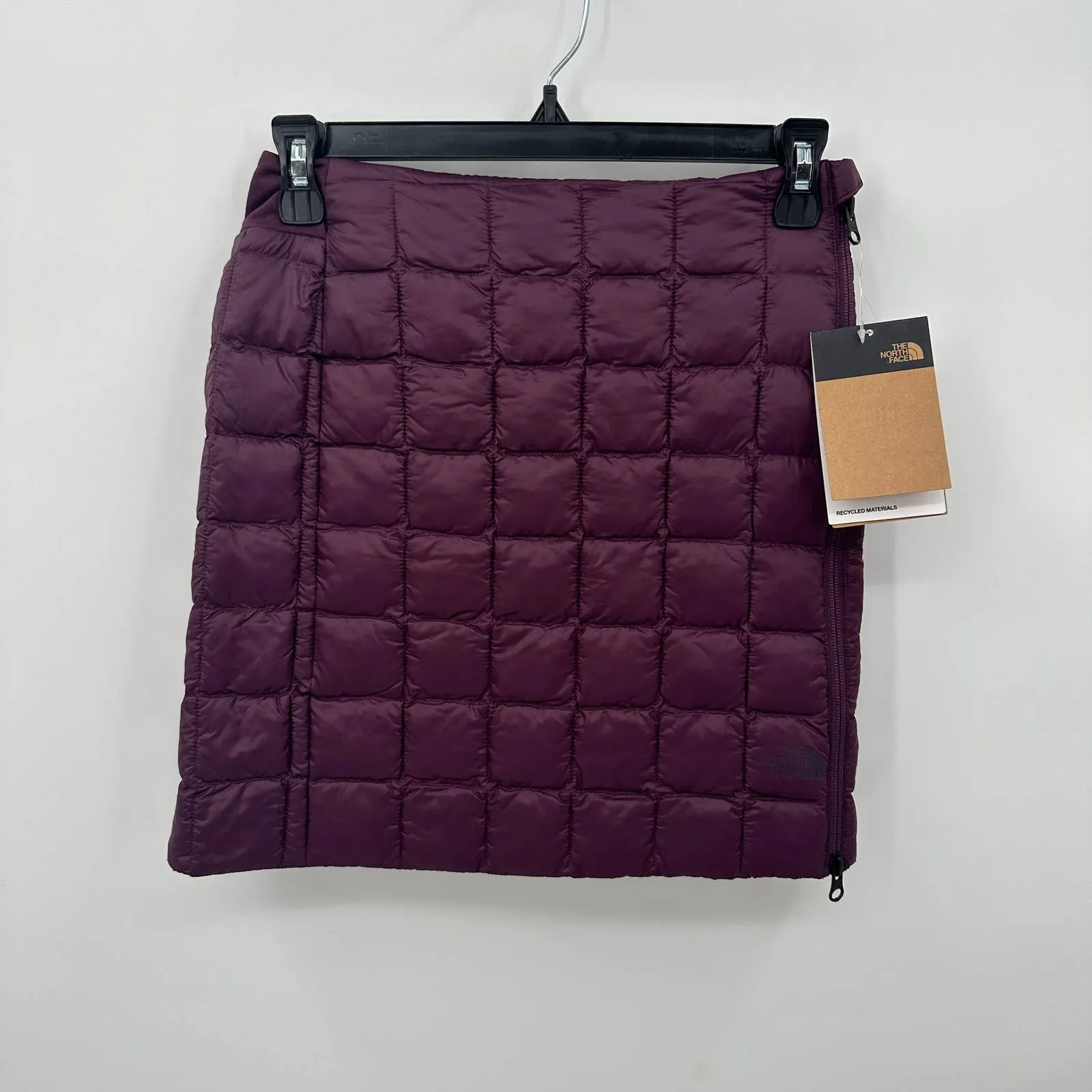 The North Face Women's ThermoBall Hybrid Skirt in Blackberry Wine Size XS - Image 2