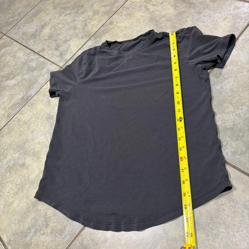 Lululemon Love Crew Short Sleeve T-Shirt Black Women’s PtP 18” Across Outdoor - Image 5