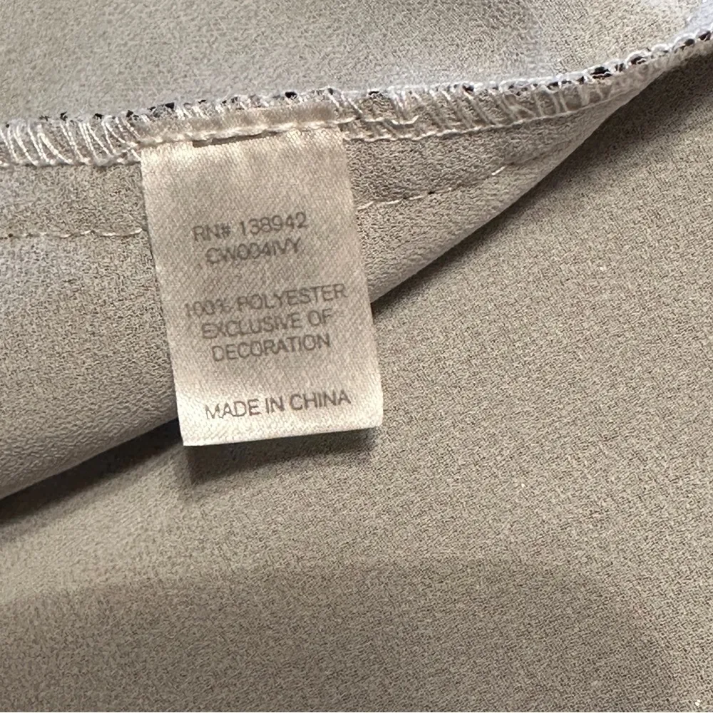 Black Sequin Button Front Tank Top by Charlotte Russe Size M - Image 10