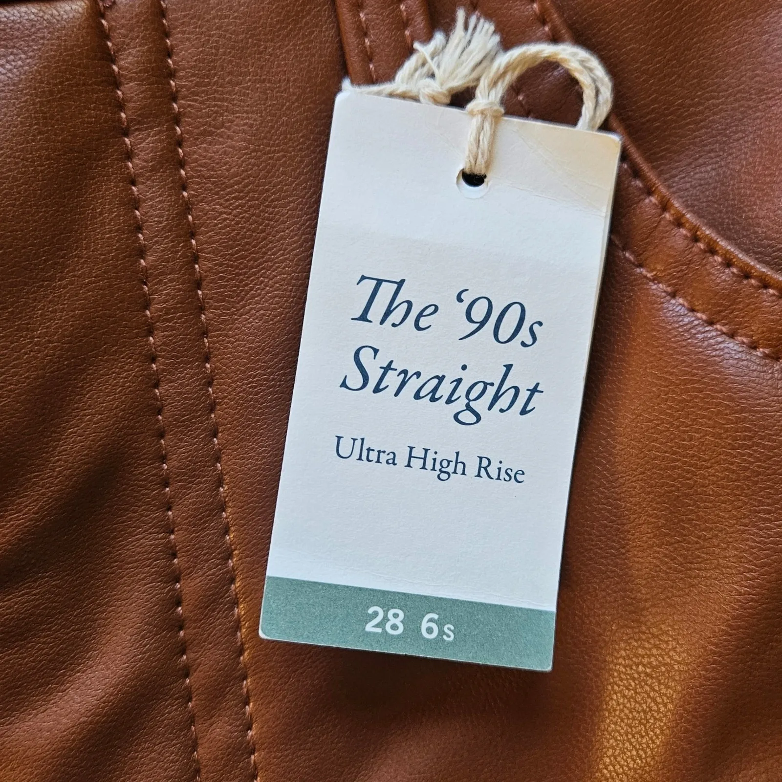 Abercrombie & Fitch‎ 90s Straight Vegan Leather High Rise Pants 28/6 Short - Image 9