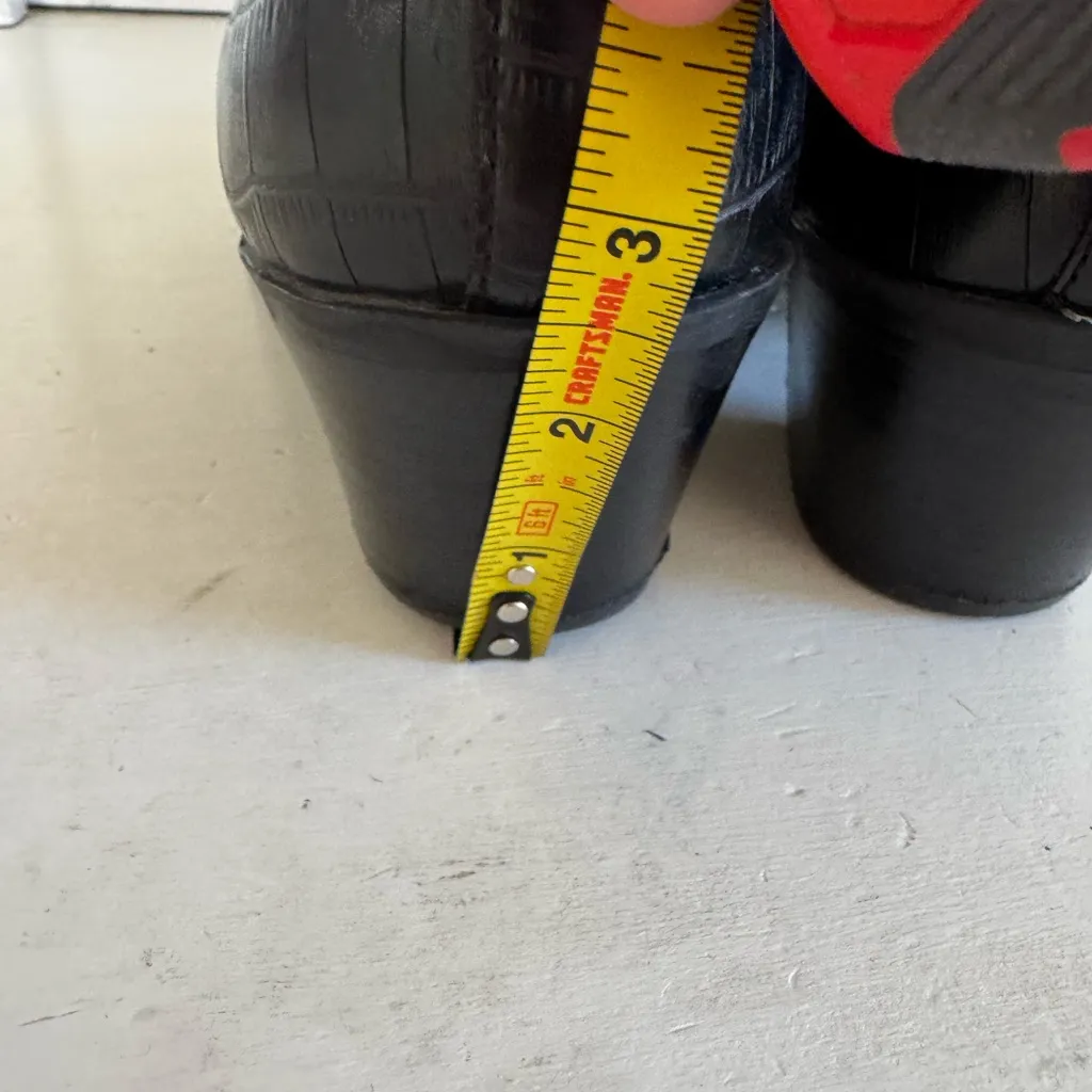 Dolce Vita black croc embossed ankle boots size 10 - Image 9