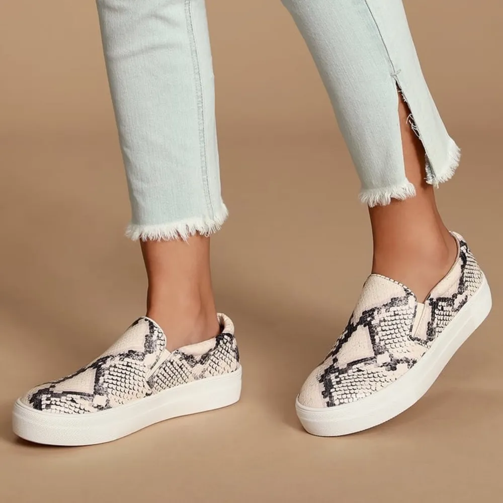 Steve Madden GILLS Natural Beige Snake Sneaker - Image 2