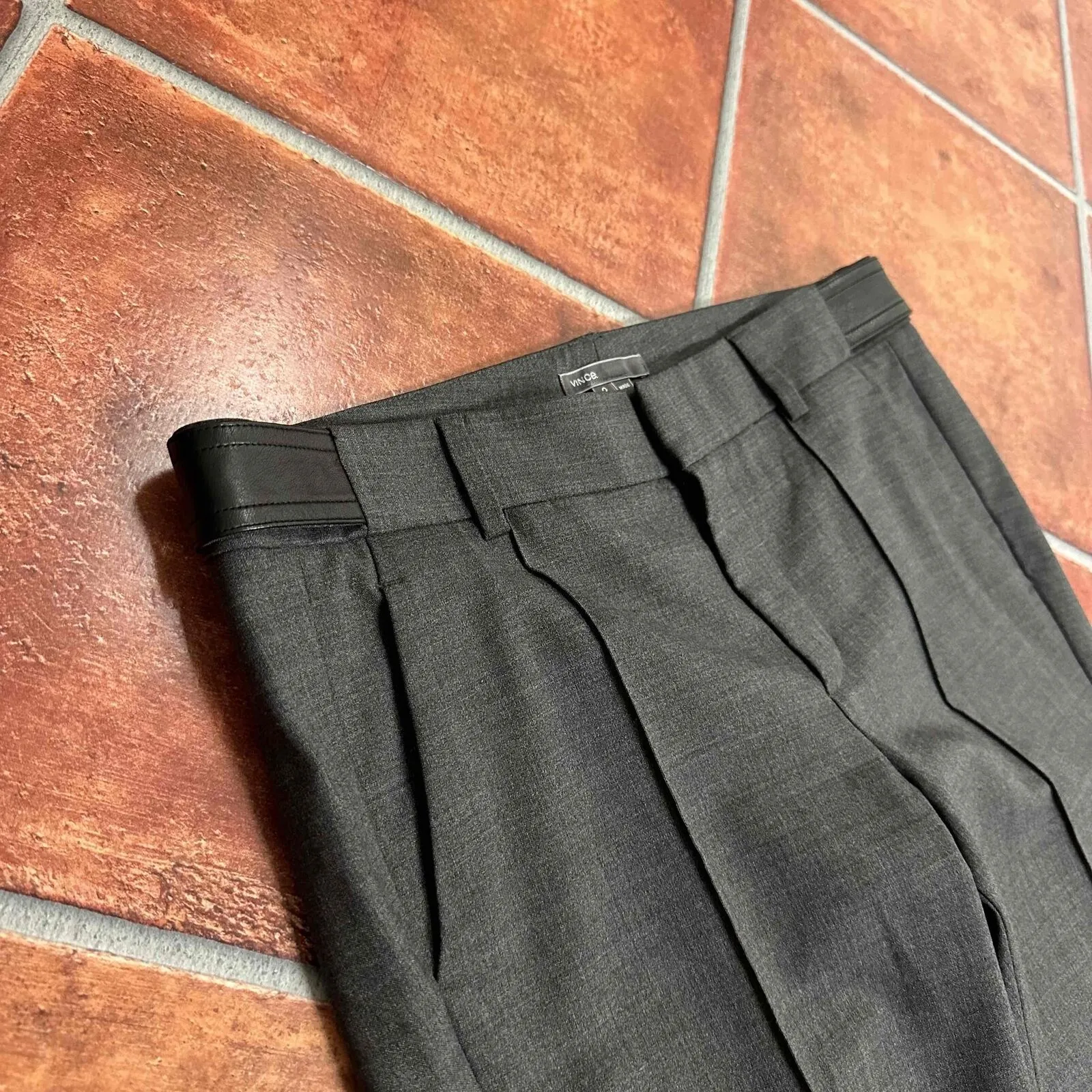 Vince Wool and Lamb Leather Pleated Trousers Size 2 Gray - Image 2