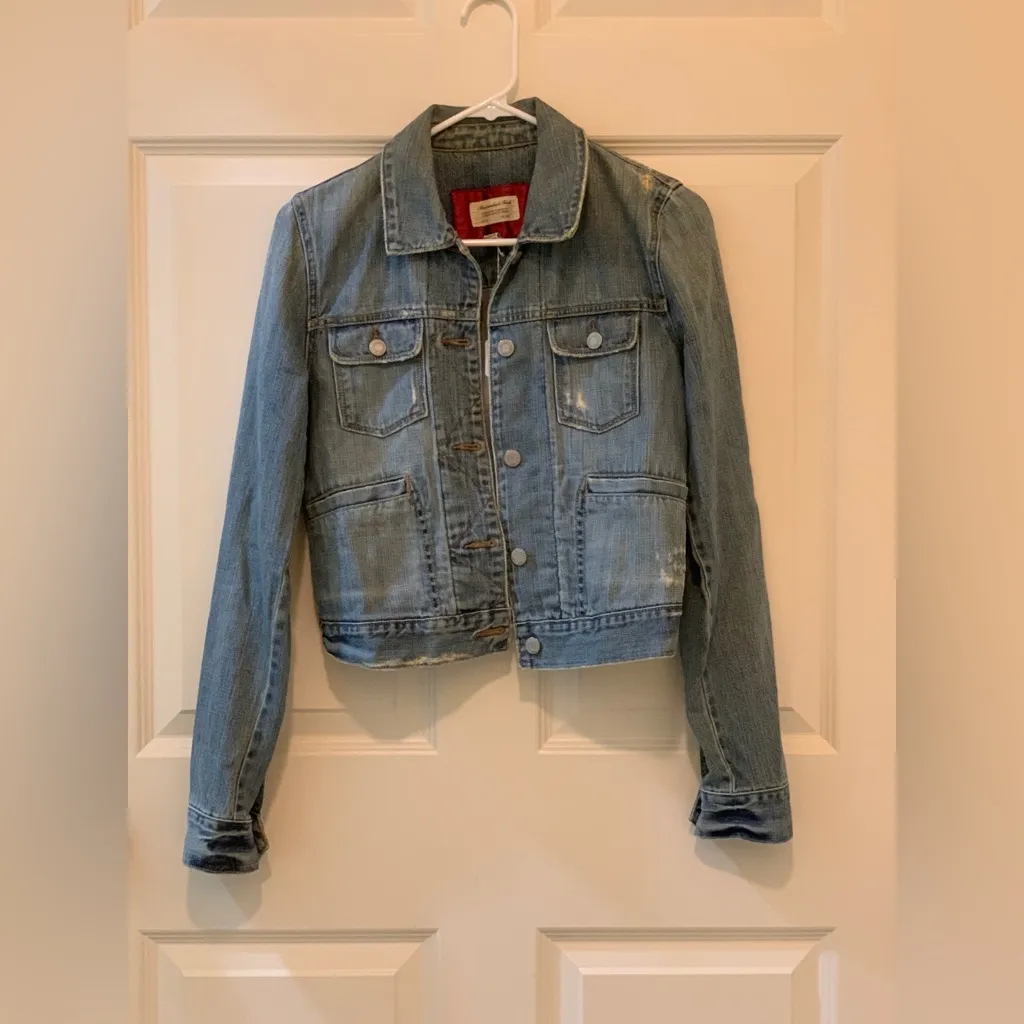Abercrombie & Fitch Light Blue Jean Jacket.     Size-Small - Image 2