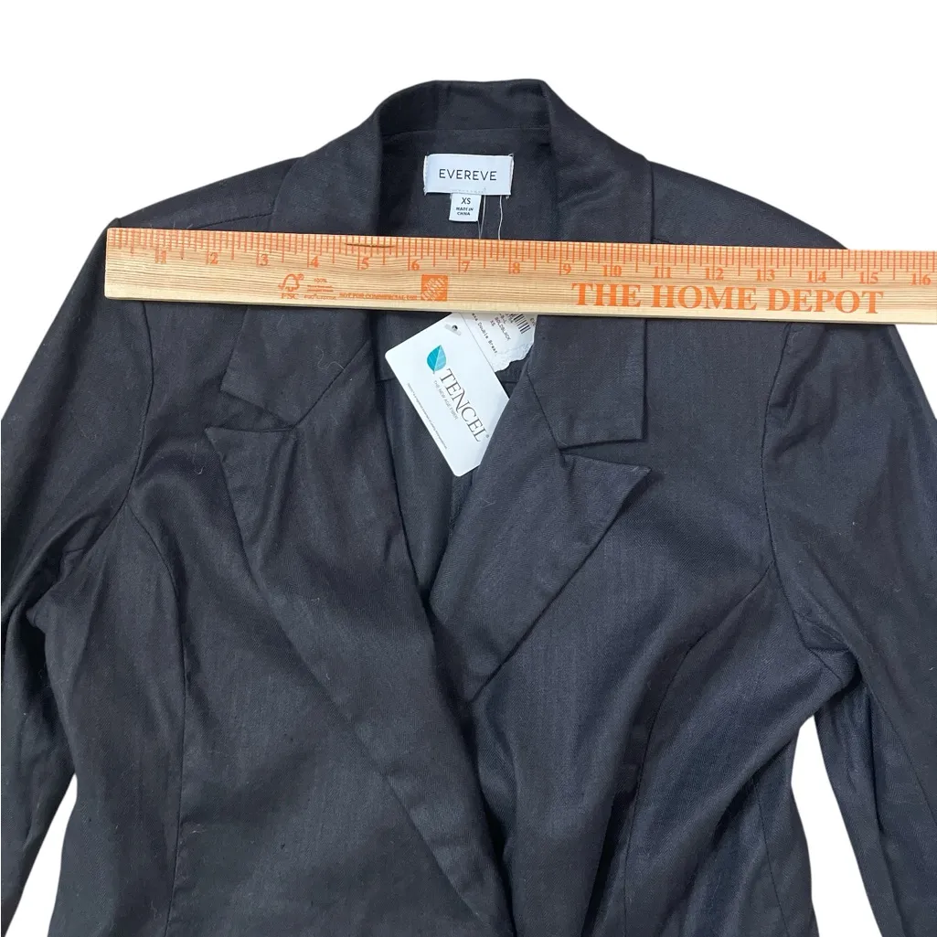 Evereve Alexa Black Linen Double-Breasted Blazer - Image 5