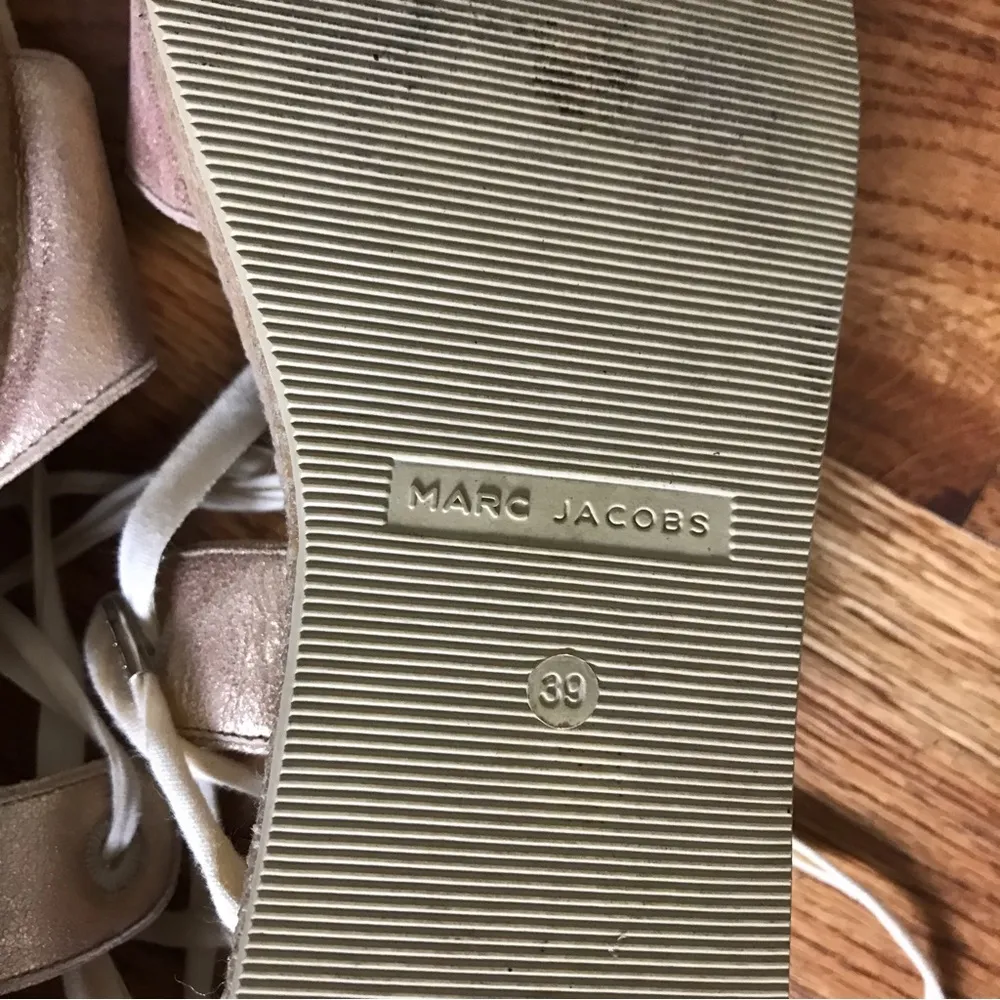 Marc Jacobs Rose Metallic Flat-form Sandals - Image 7