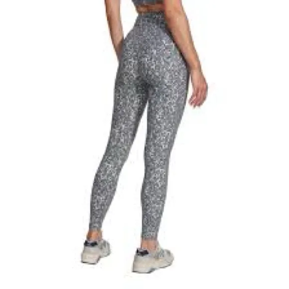 Varley  Cloudy Gray Leggings Est. Size Medium 24 Inches EUC - Image 2