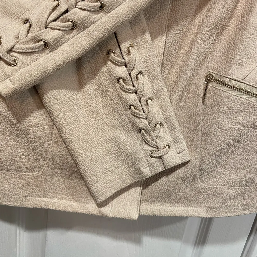 Chicos Ivory Faux Suede Bomber Moto Jacket High Neck Braided Cuff Zip Size S - Image 6