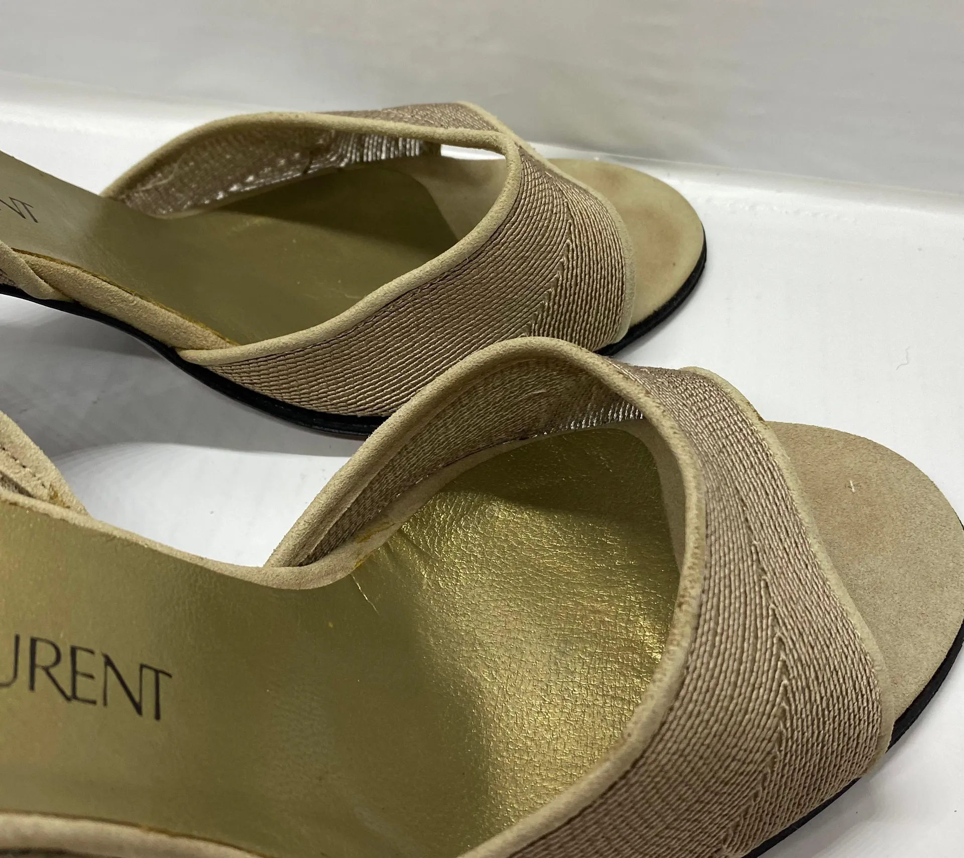 Yves  Mesh Gold Slingback Heels 8.5 - Image 5