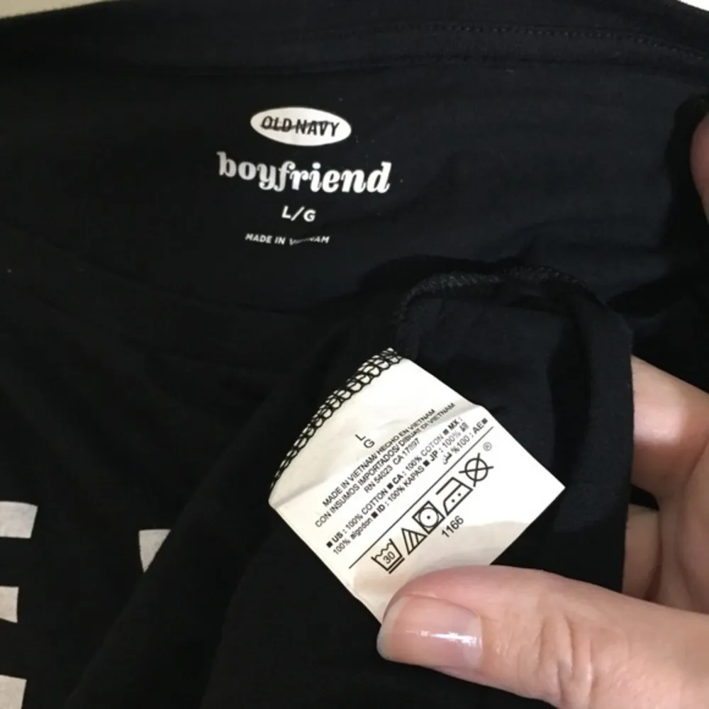 NWOT Be Bold Or Italic  Long Sleeved Top - Image 5