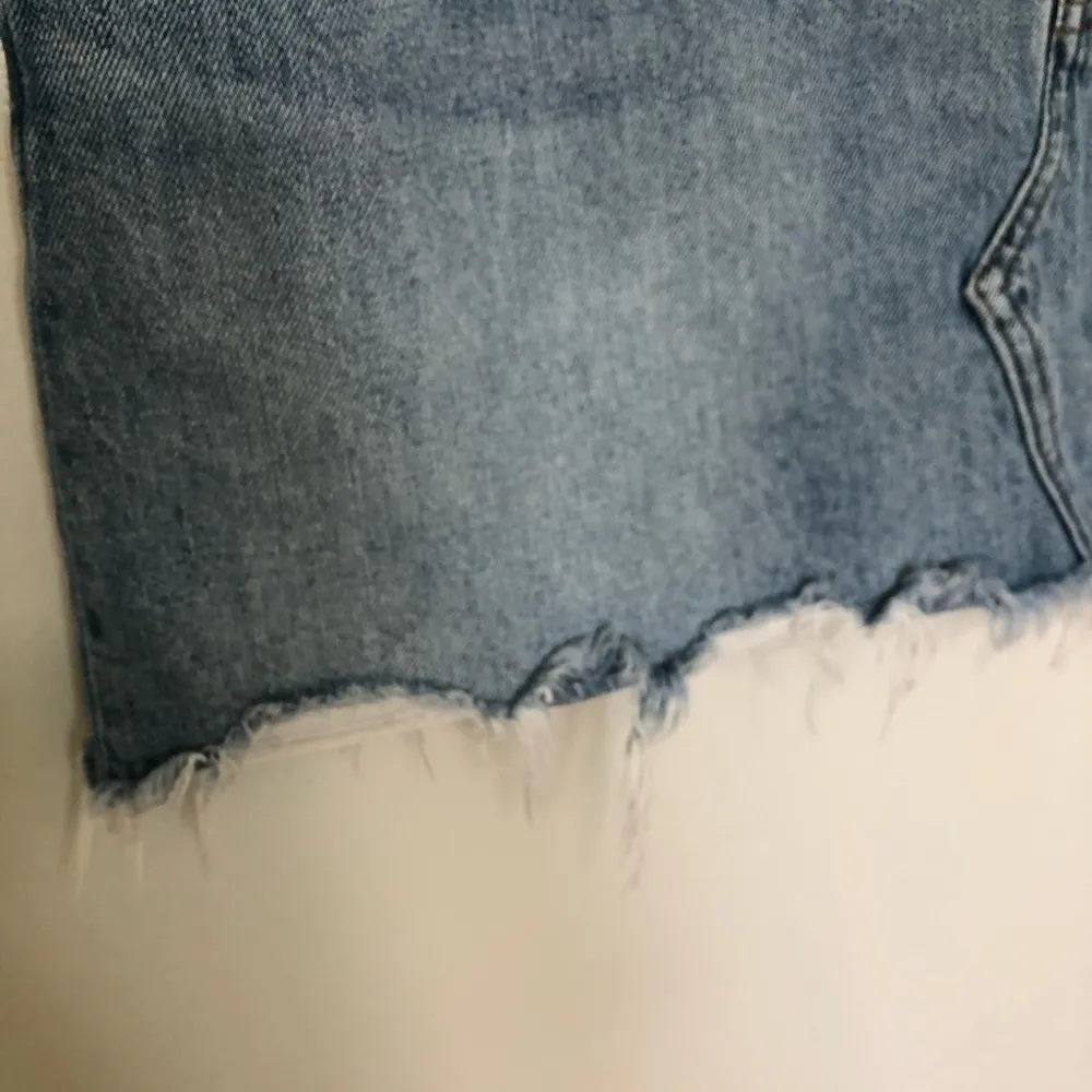 Madewell Rigid Denim Relaxed Mini Skirt in Rosehill Wash 29 - Image 3