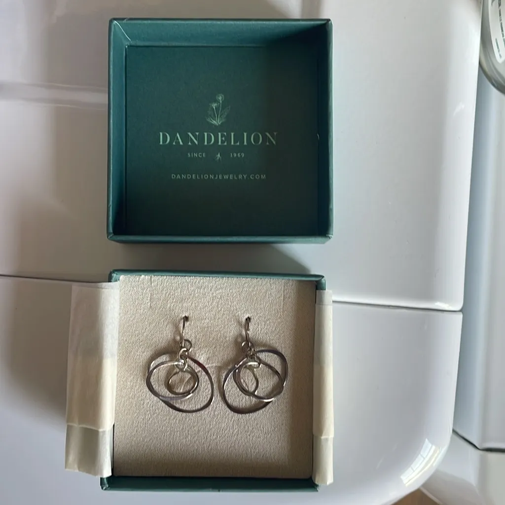 NWT Dandelion Hammered Silver Metal Earrings Multi Hoops Dangly Circles Ovals - Image 2