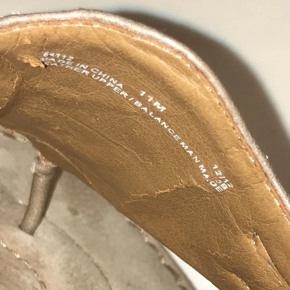 Clarks Artisan Women’s Jewel Beaded Leather Earth Tones Wedge Thong Sandals - Image 13