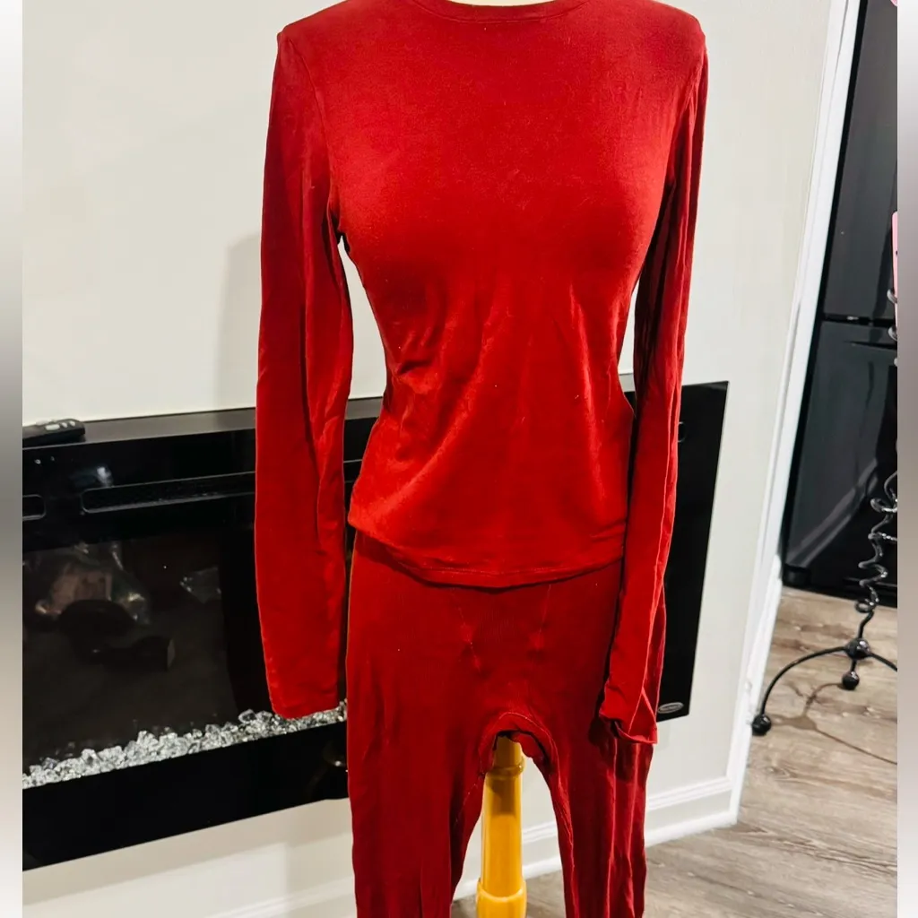 SKIMS Ribbed Leggings and Cotton Long Sleeve Jersey T-Shirt Set - Image 3