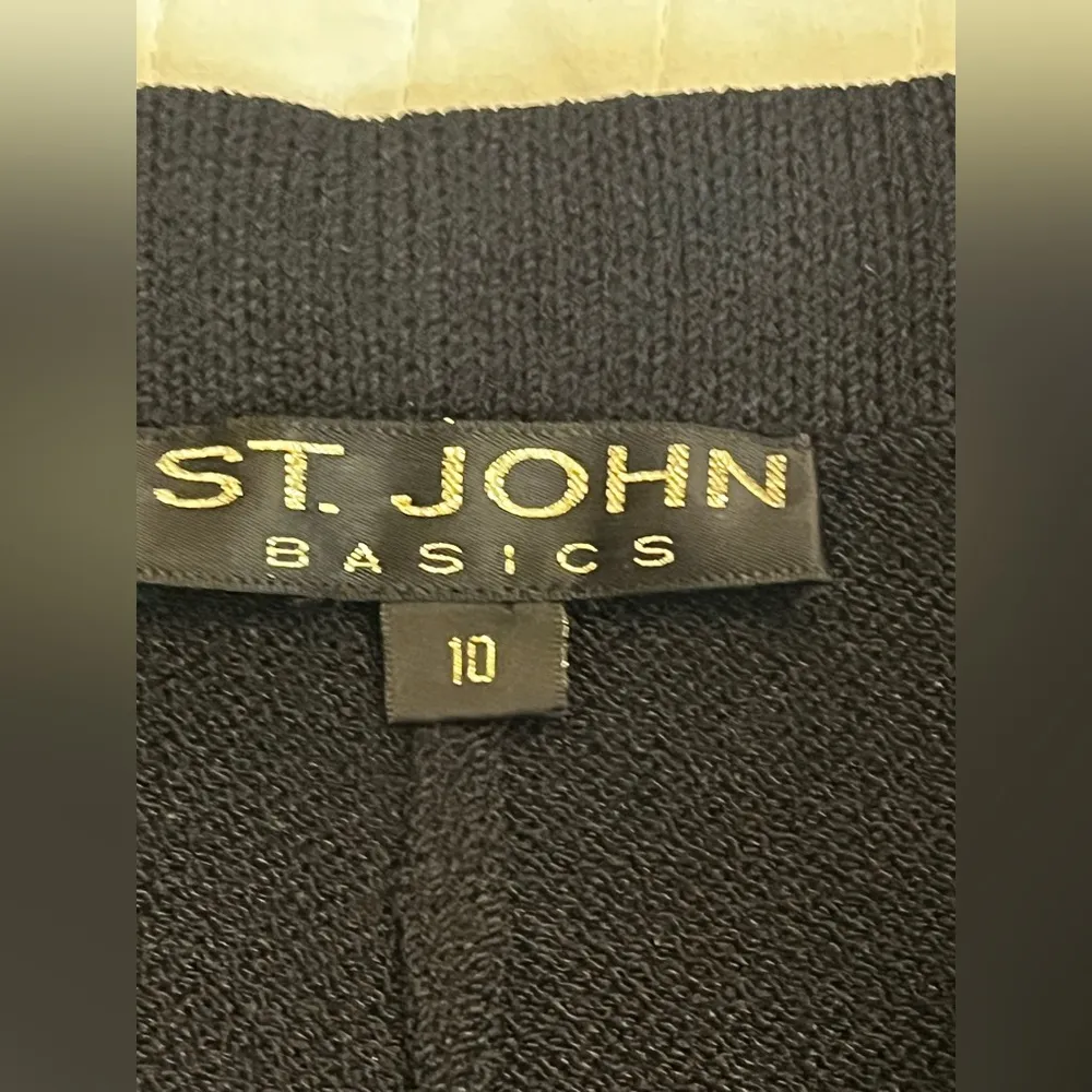 St. John Basics Black Pleated Pockets Santana Knit Pants - Image 4