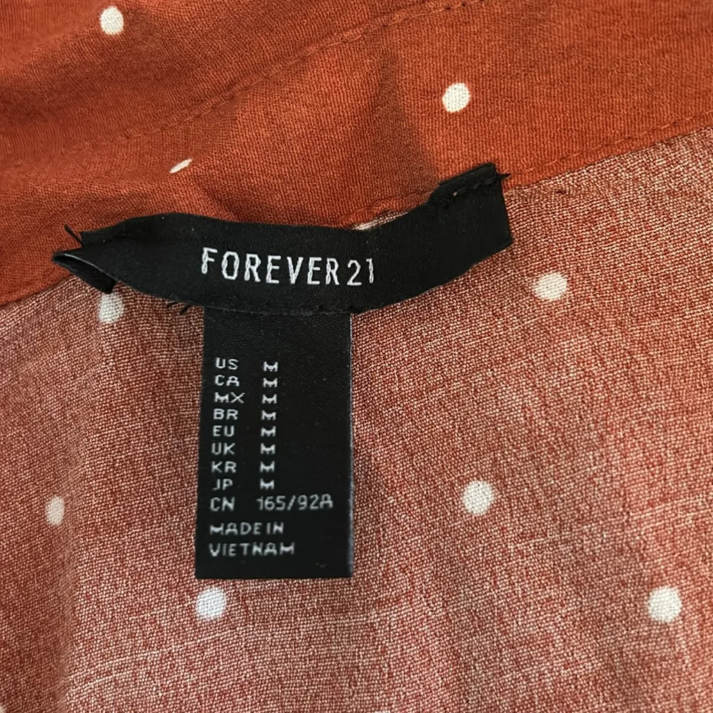 Forever 21 rust and white polka dot pull over long sleeve blouse with collar M - Image 7