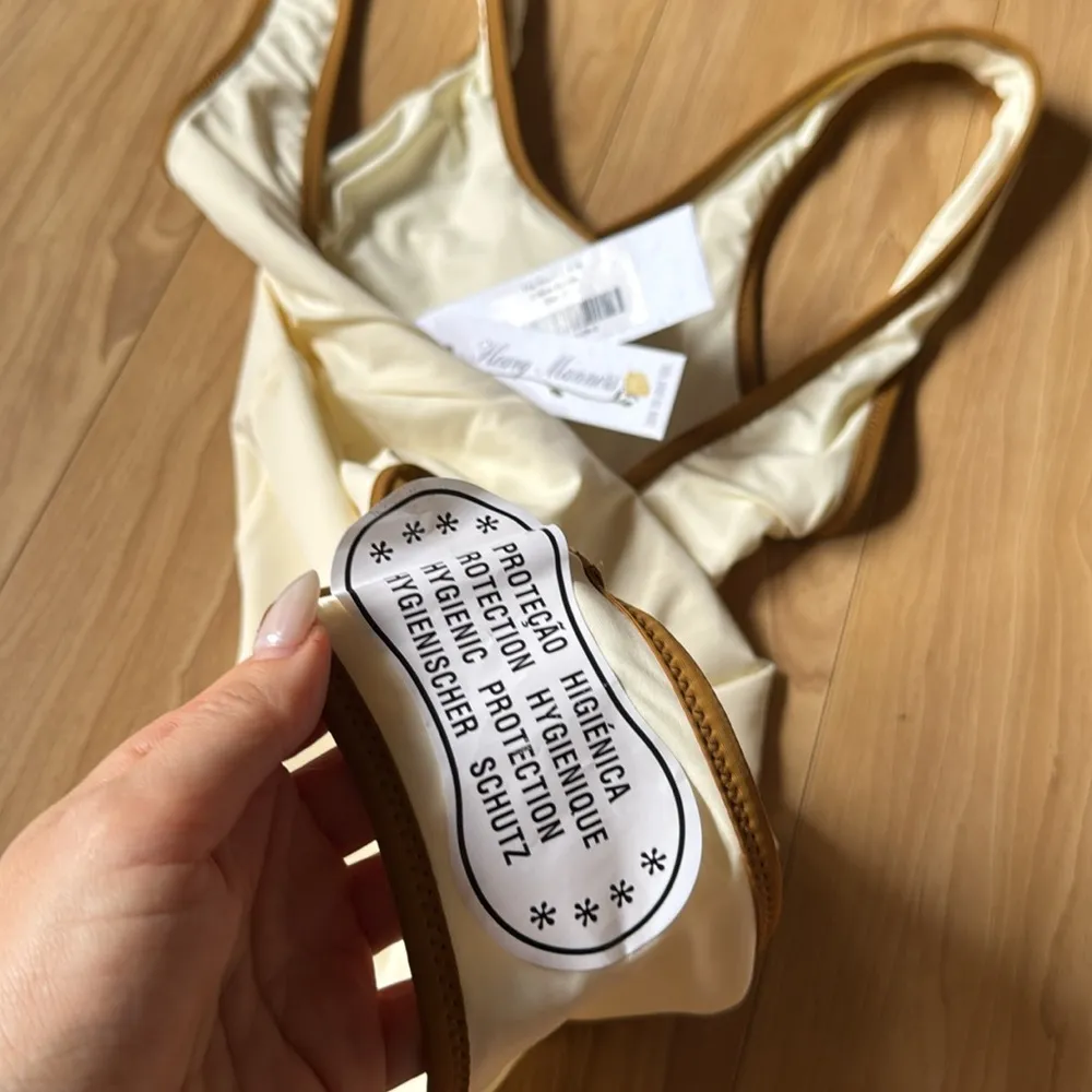 Heavy Manners The Reading Suit Gold - Image 3