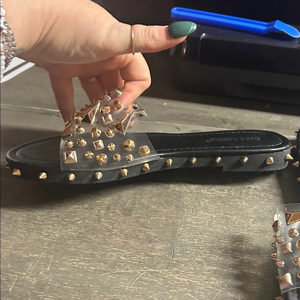 Cape Robbin Black Sandals with Gold Studs - Image 4