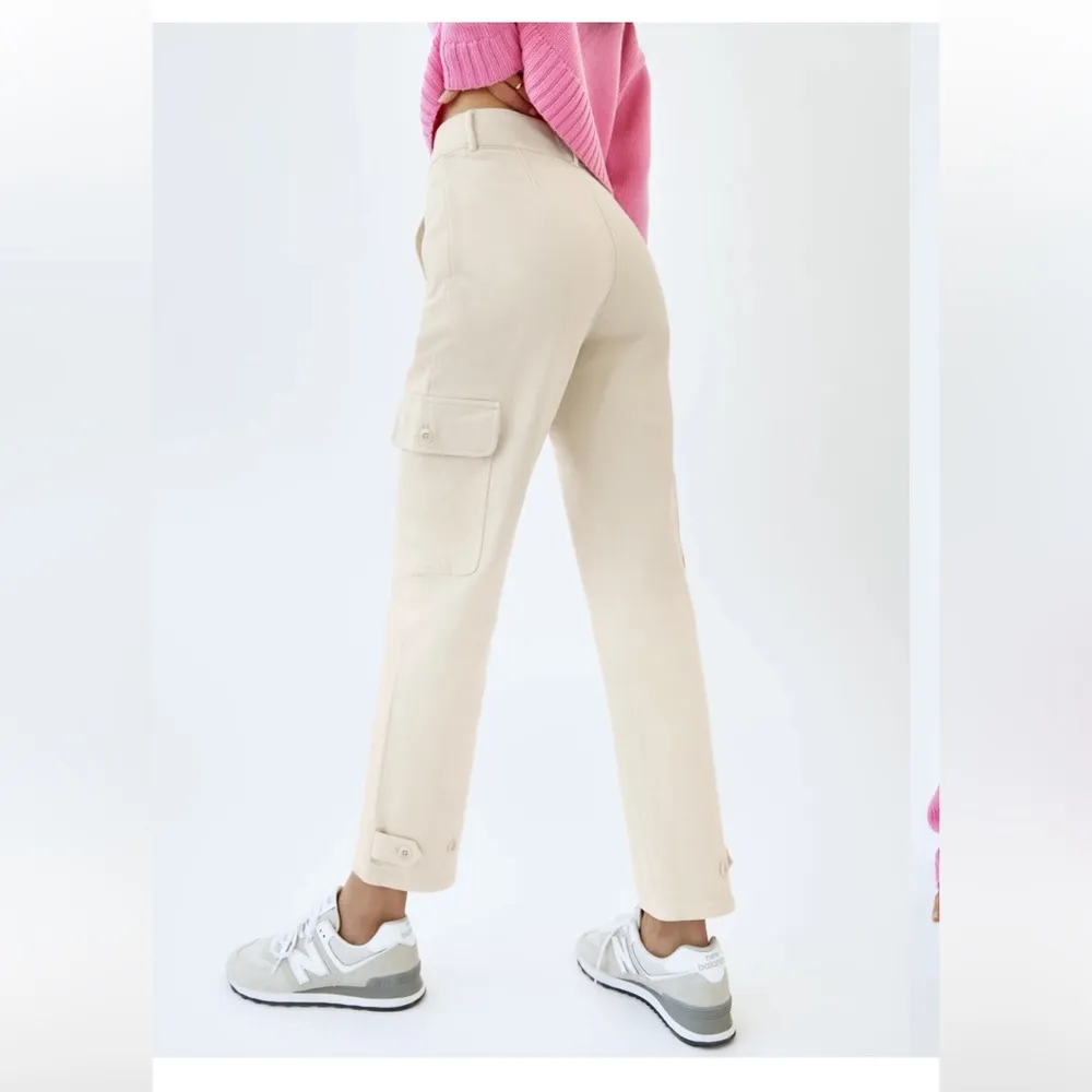 Wilfred Cream Cargo Pants Size 4 - Image 2