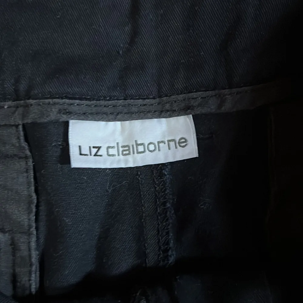 Liz Claiborne black like new shorts - Image 2
