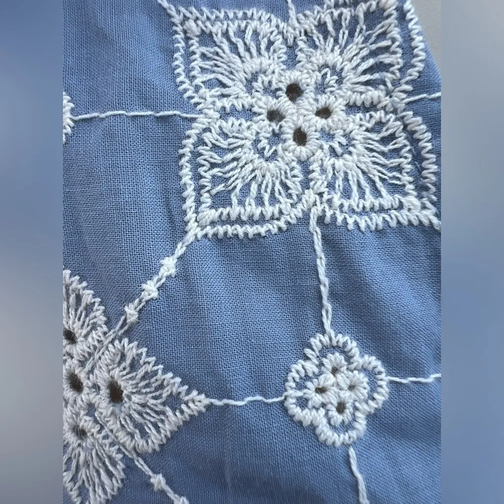 ZARA Women's Large Light Blue White Geometeic Floral Embroidered Deep V Neck Top - Image 9