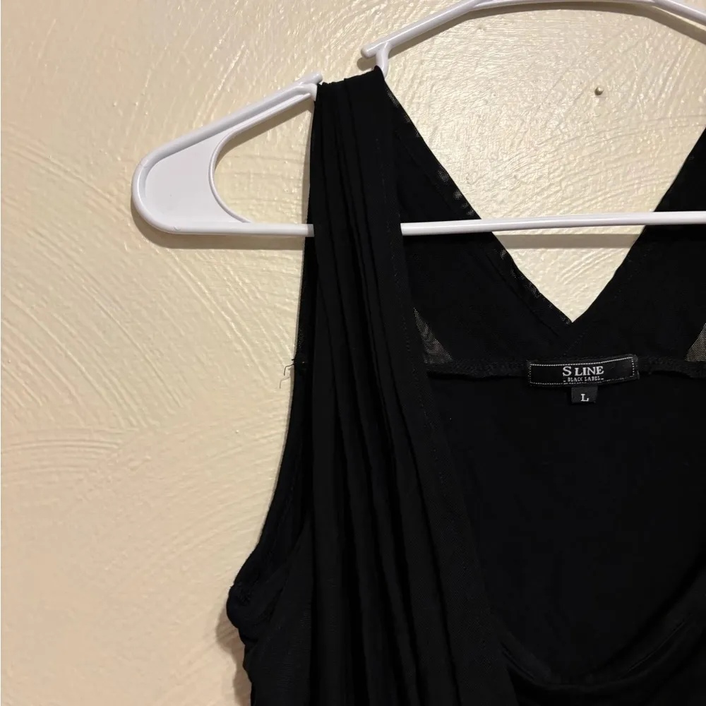 Black Label Black Tank Top Sleek Design - Image 6