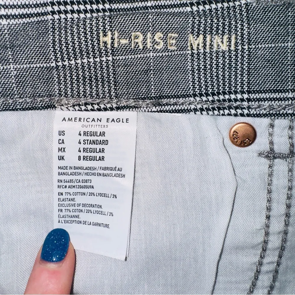 American Eagle AE Gray Plaid High Waisted A-line Mini Skirt size 4 - Image 4