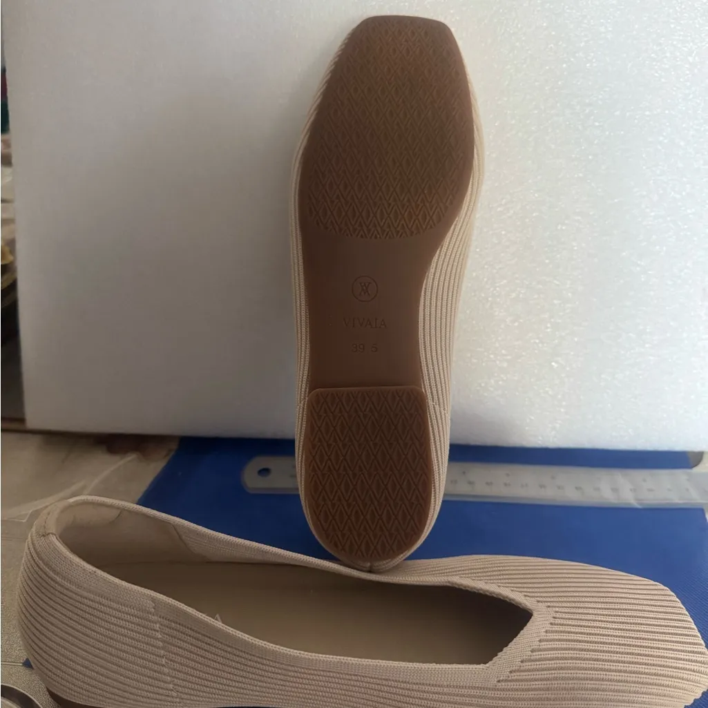 VIVAIA Women's Beige Loafers Size 8.5 - Image 4