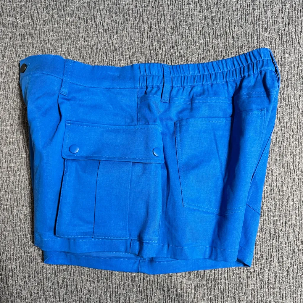 Alice + Olivia Women’s Jolette Cargo Shorts - Image 5